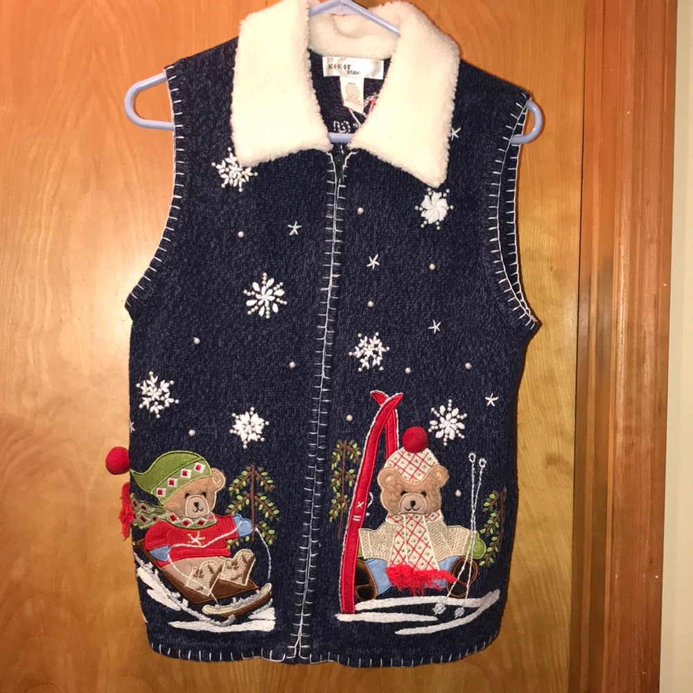 Kikit Studio Christmas Vest